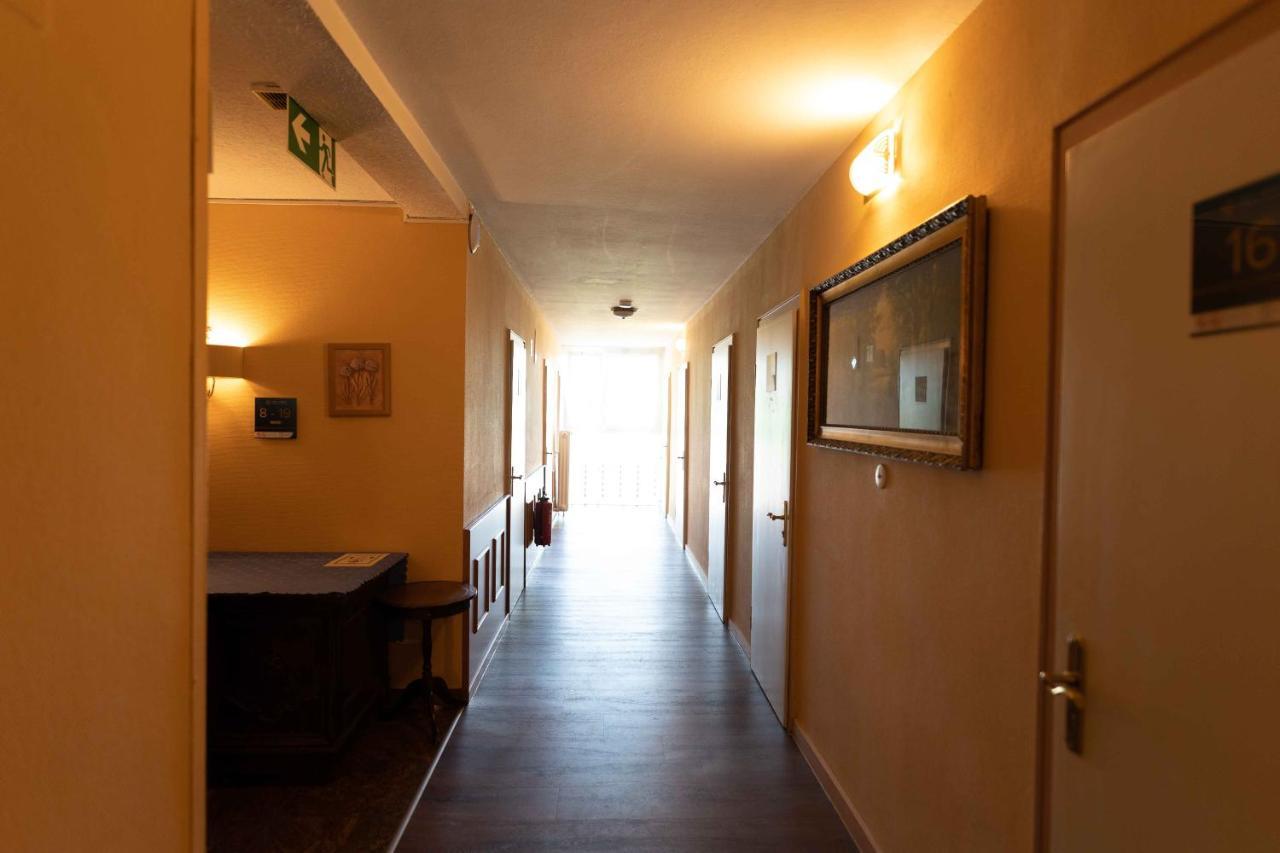 Hotel Hanseat Хамбург Екстериор снимка