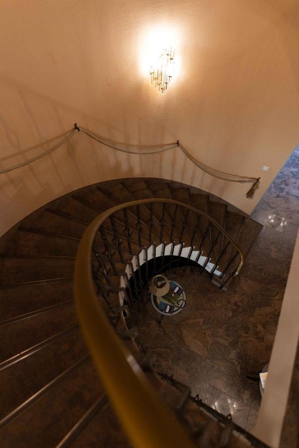 Hotel Hanseat Хамбург Екстериор снимка