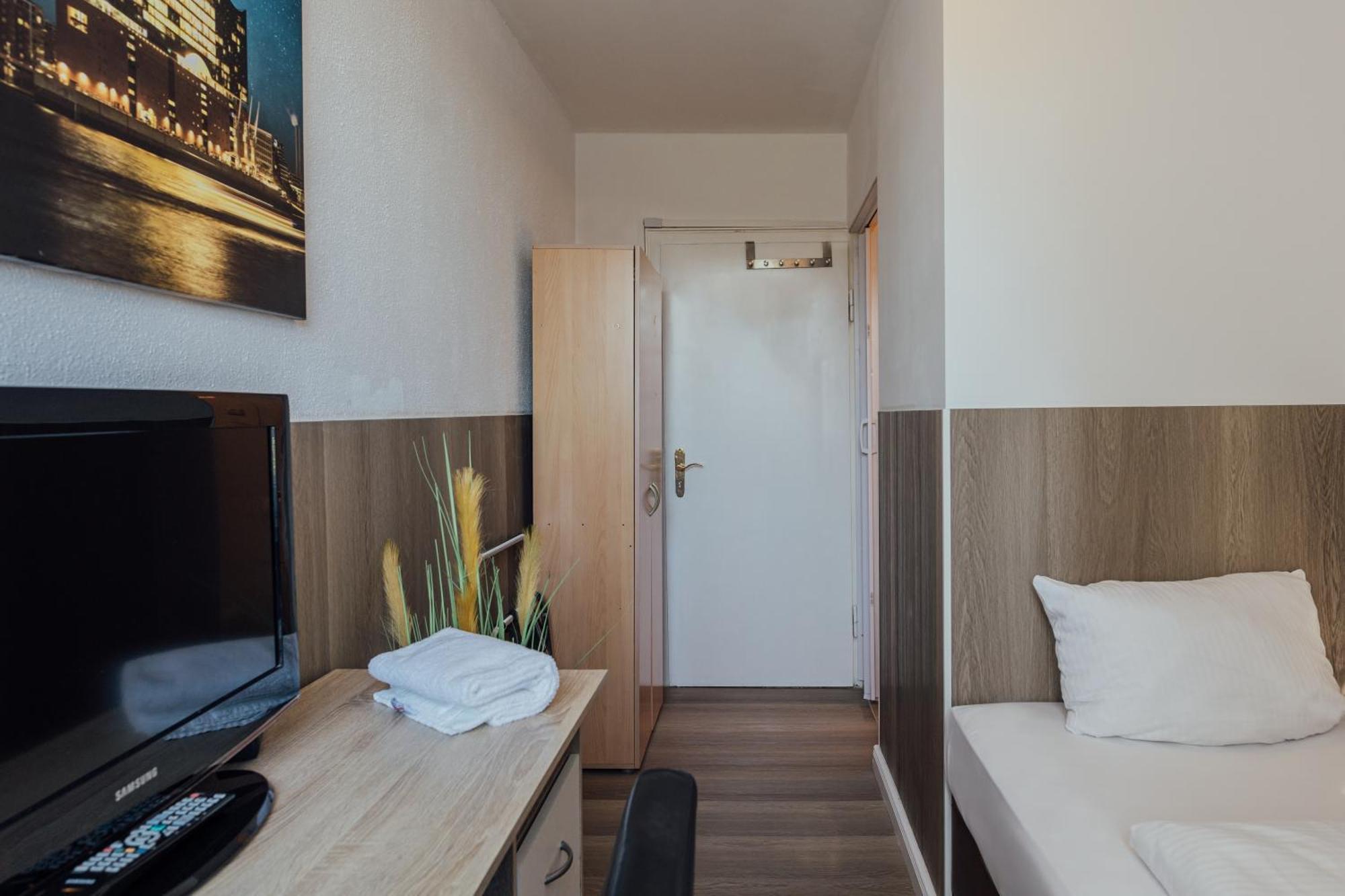Hotel Hanseat Хамбург Екстериор снимка