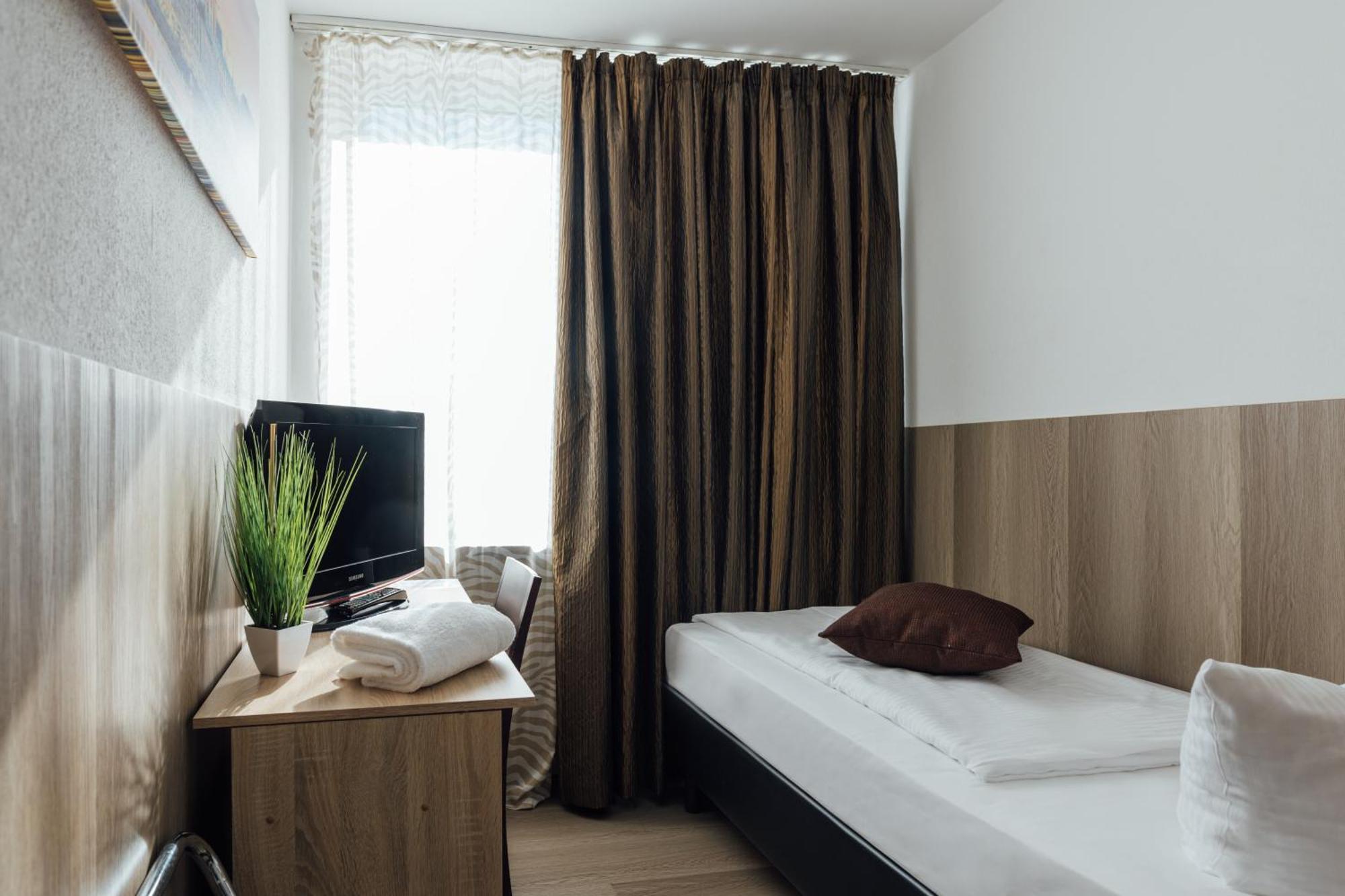 Hotel Hanseat Хамбург Екстериор снимка