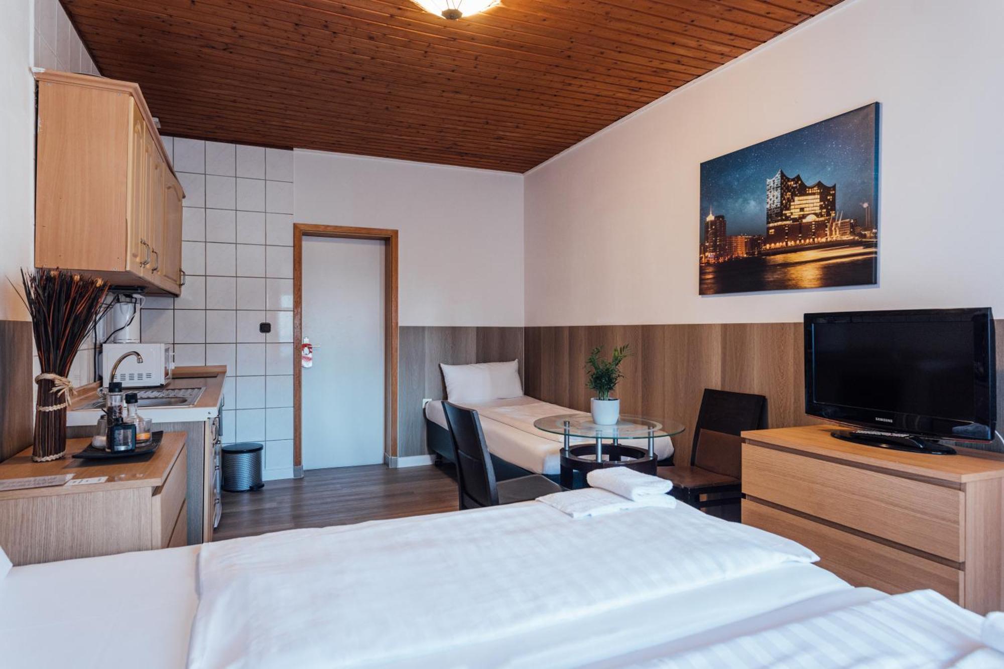 Hotel Hanseat Хамбург Екстериор снимка